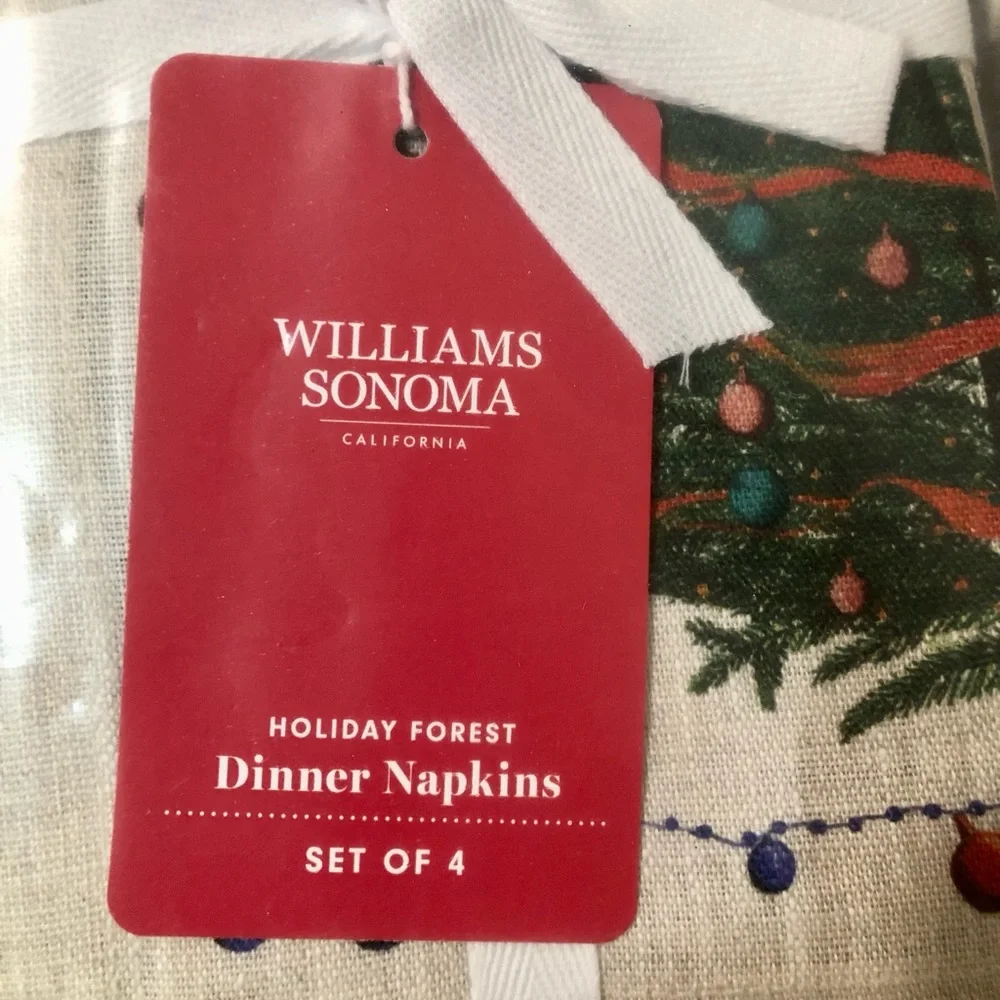 Williams Sonoma Holiday Forest Napkins Set of 4